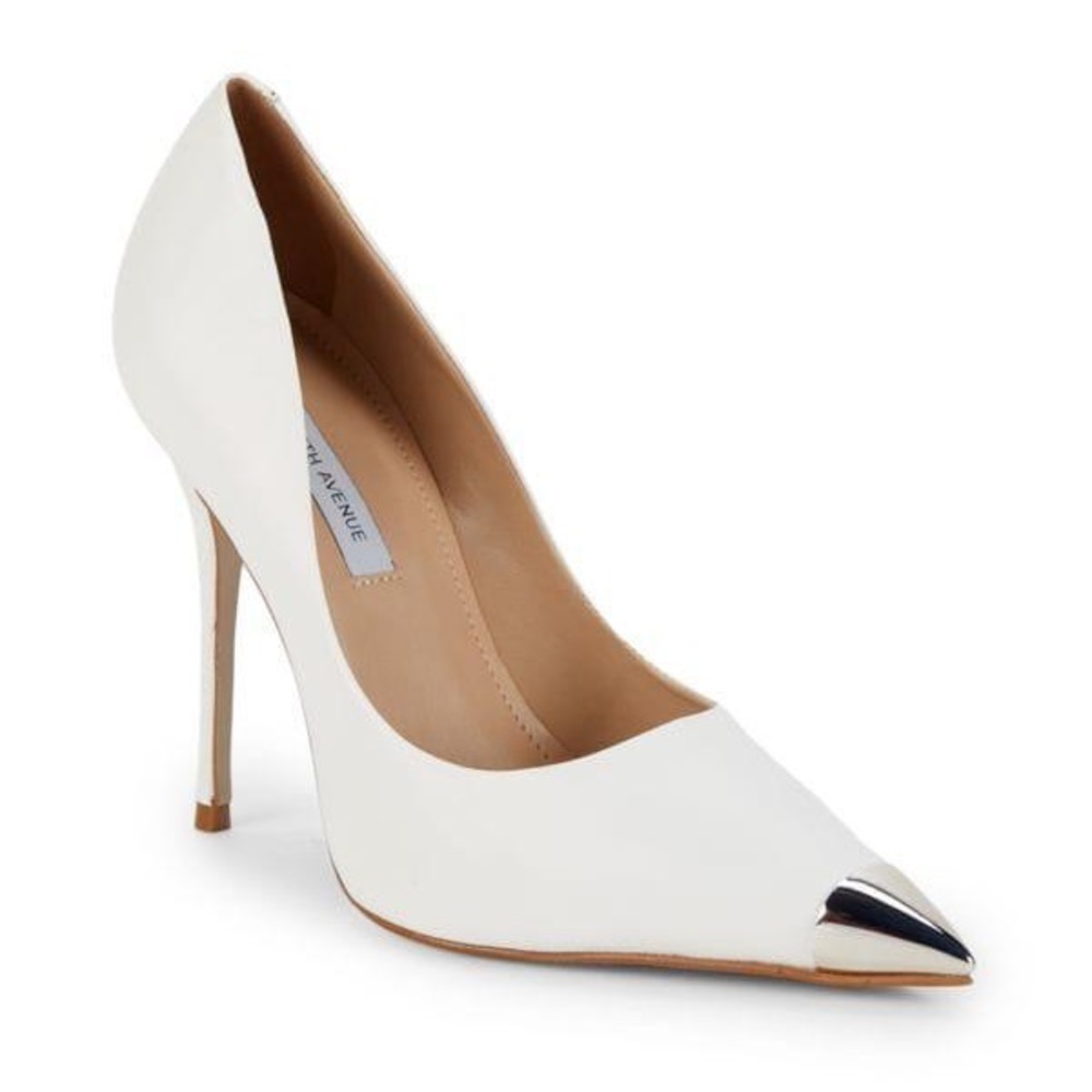 SAKS FIFTH AVENUE
White Pointed Toe Stiletto Pumps in size 7.5